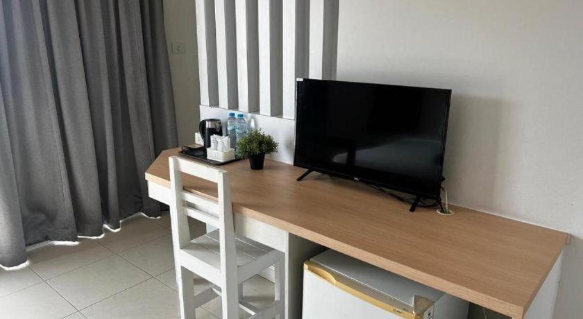 Nana Chat Bangsaen Hotel シーラーチャー エクステリア 写真